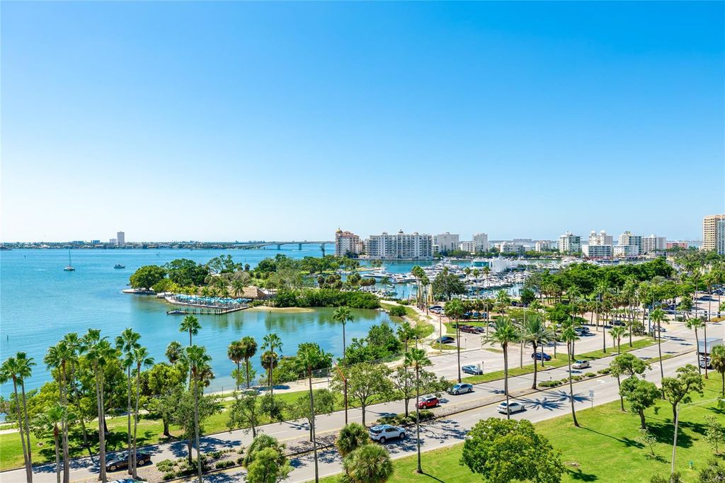 Photo of 435 S Gulfstream Avenue #1004, Sarasota, FL 34236 (MLS # A4670726)