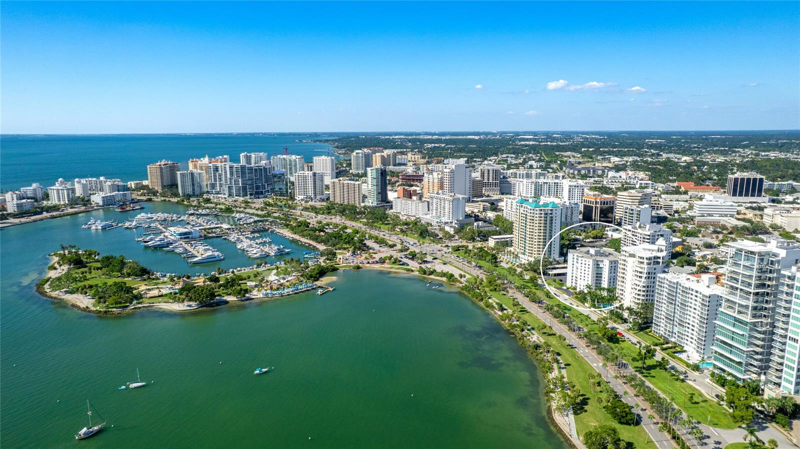 REGENCY HOUSE - Residential