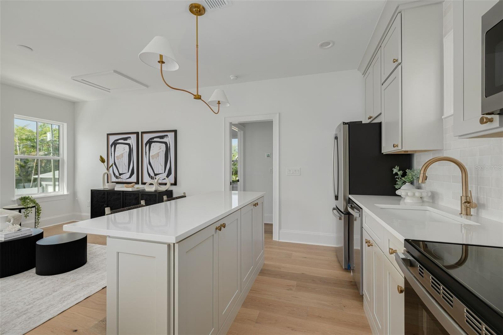 ROSS OAKS - Residential