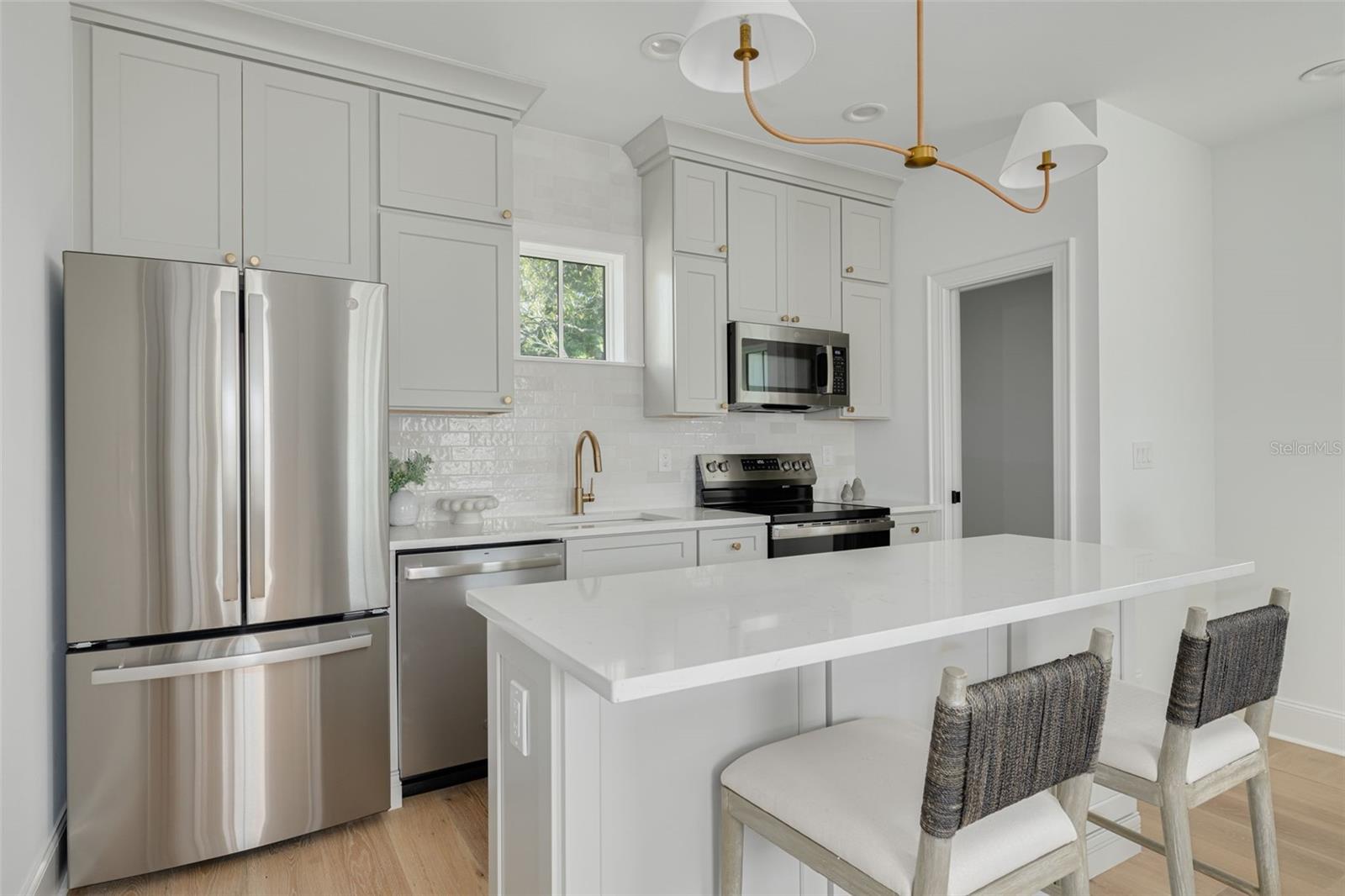 ROSS OAKS - Residential