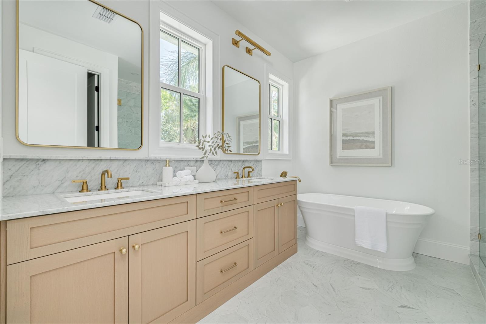 ROSS OAKS - Residential