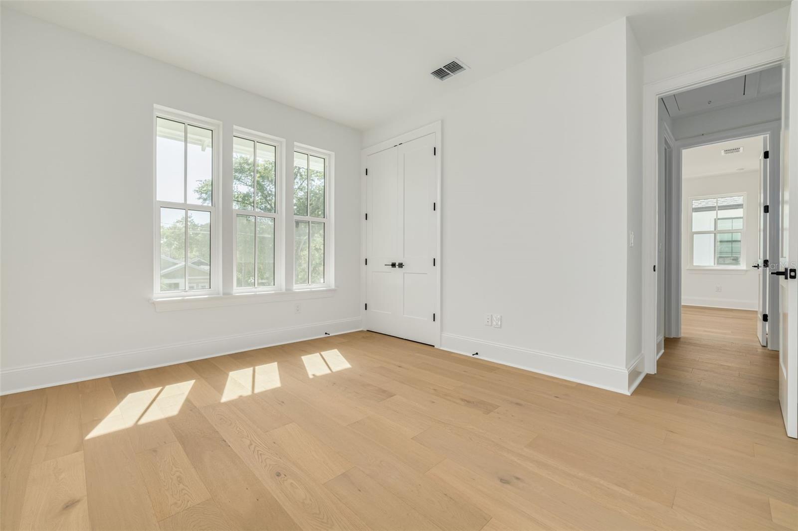 ROSS OAKS - Residential