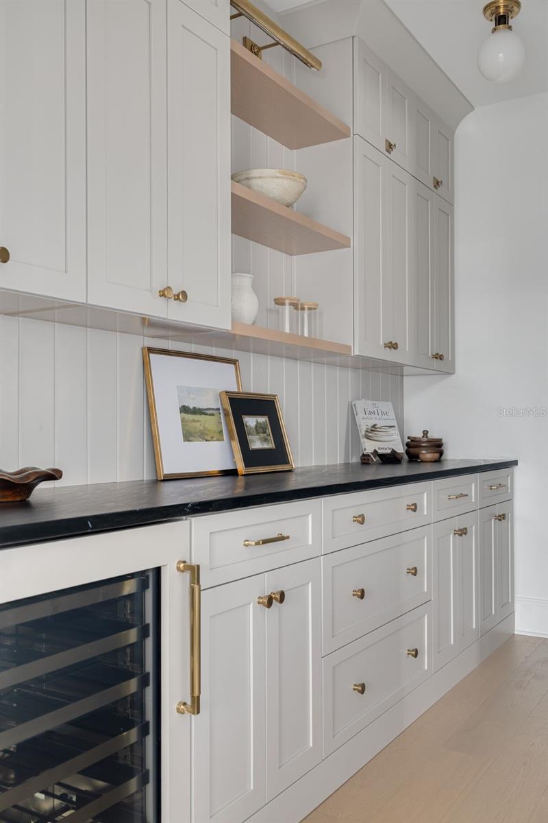 ROSS OAKS - Residential