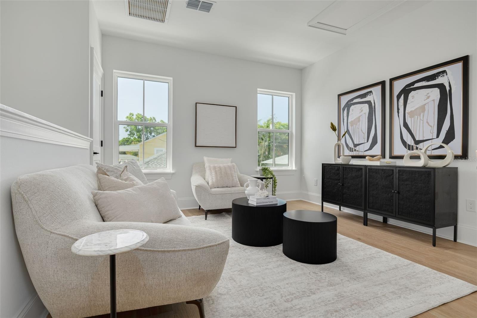 ROSS OAKS - Residential