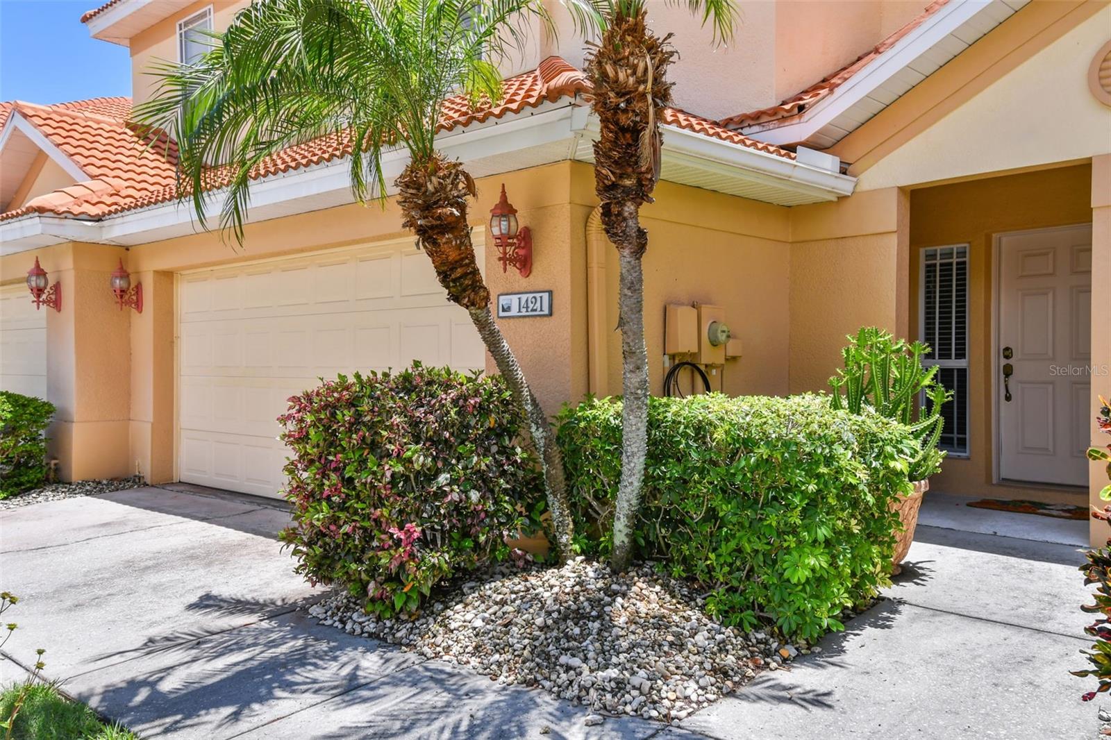 1421 RIDGE TERRACE