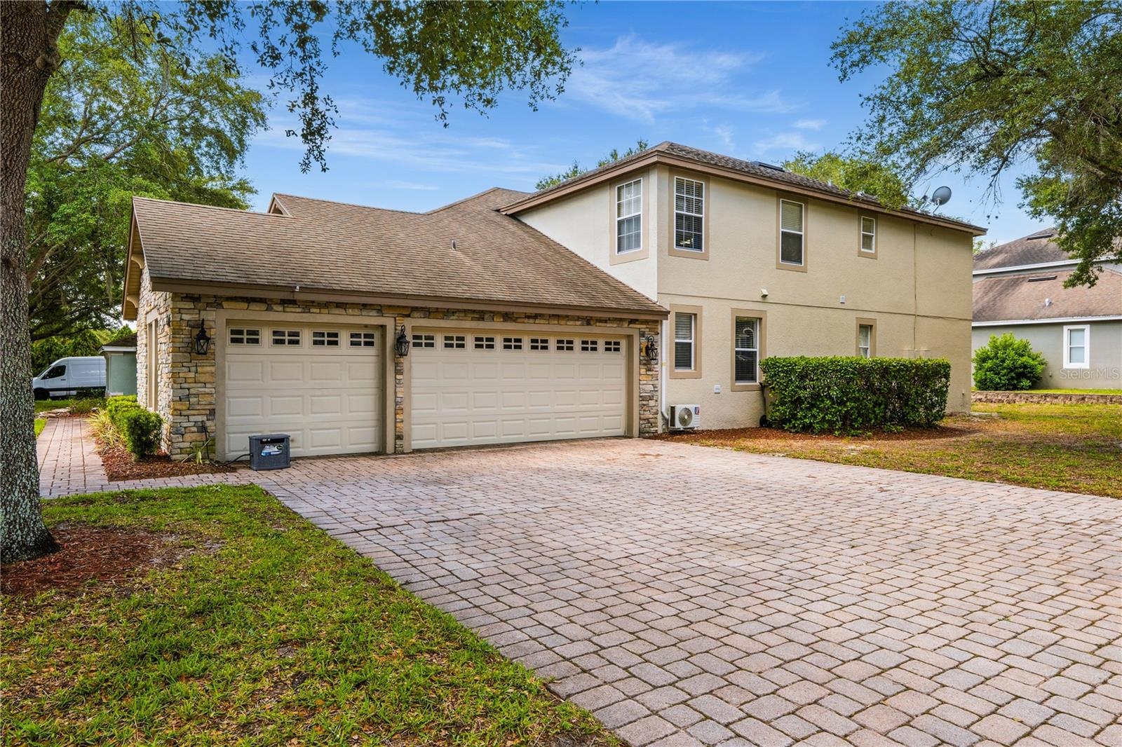 2928 PARK MEADOW DRIVE