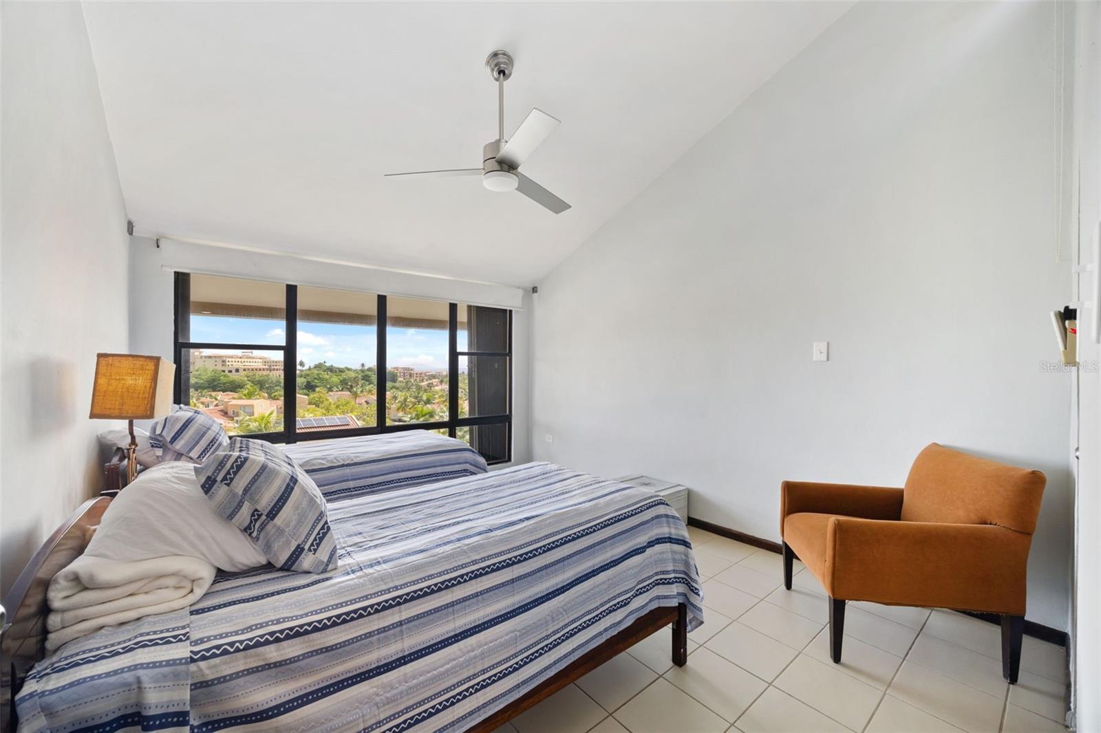 LA JOLLA - Residential Lease