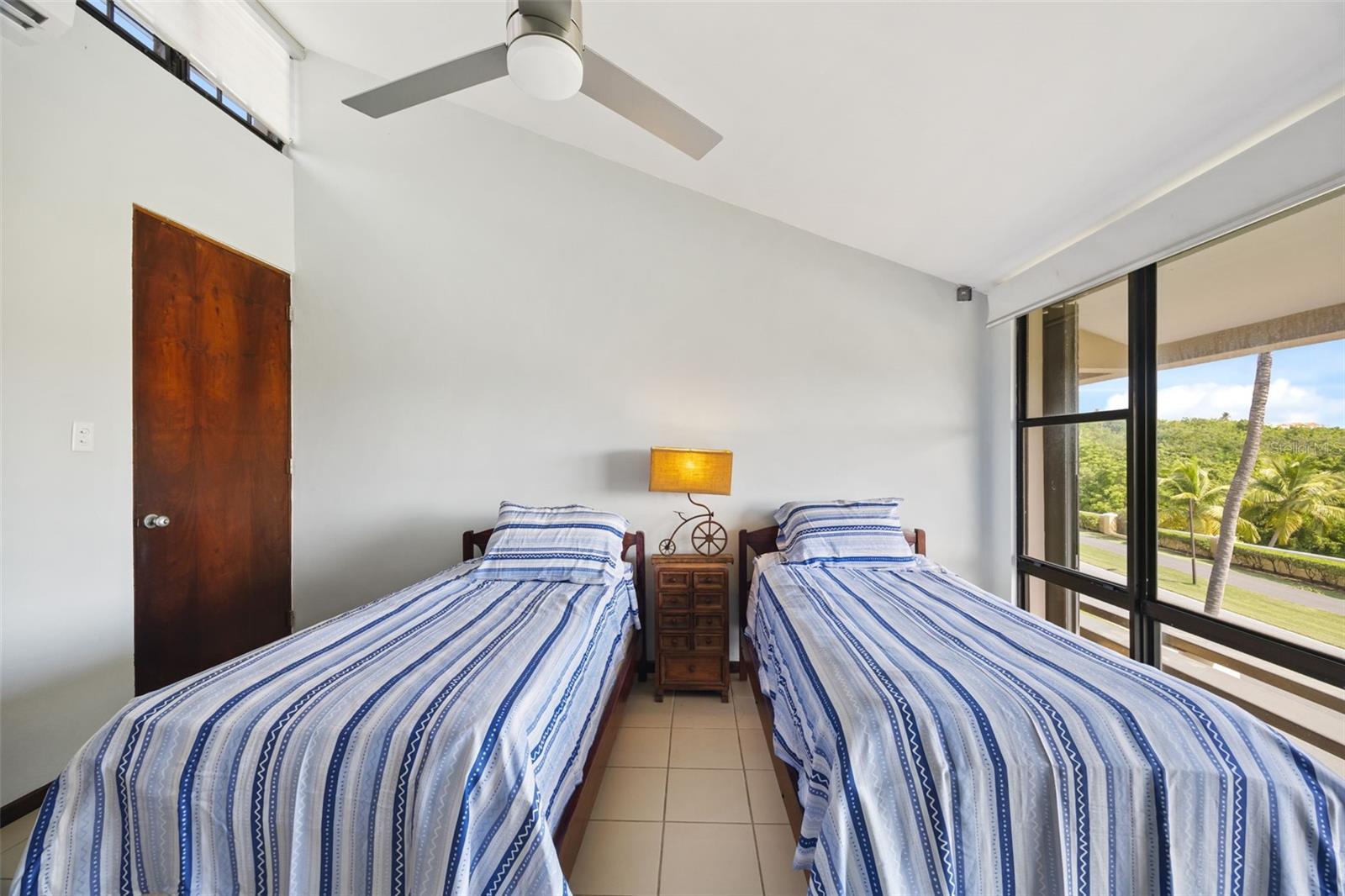 LA JOLLA - Residential Lease