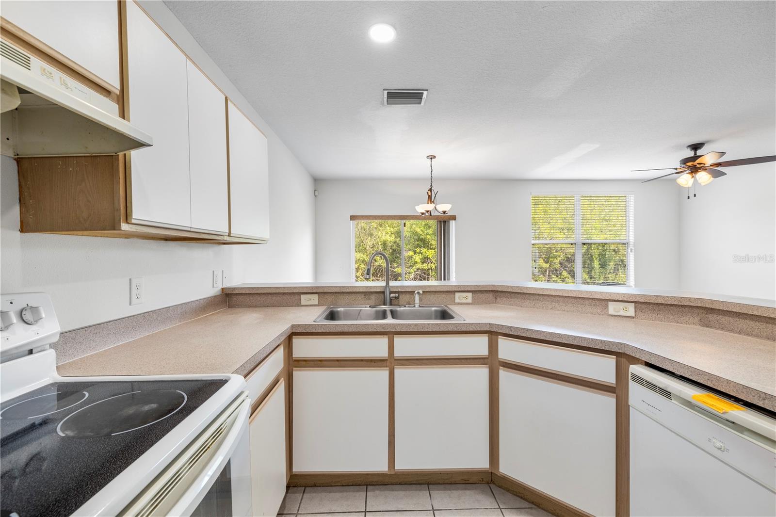 VILLAGES OF BLOOMINGDALE PH - Residential