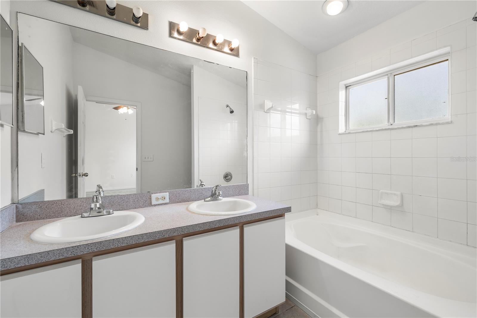 VILLAGES OF BLOOMINGDALE PH - Residential