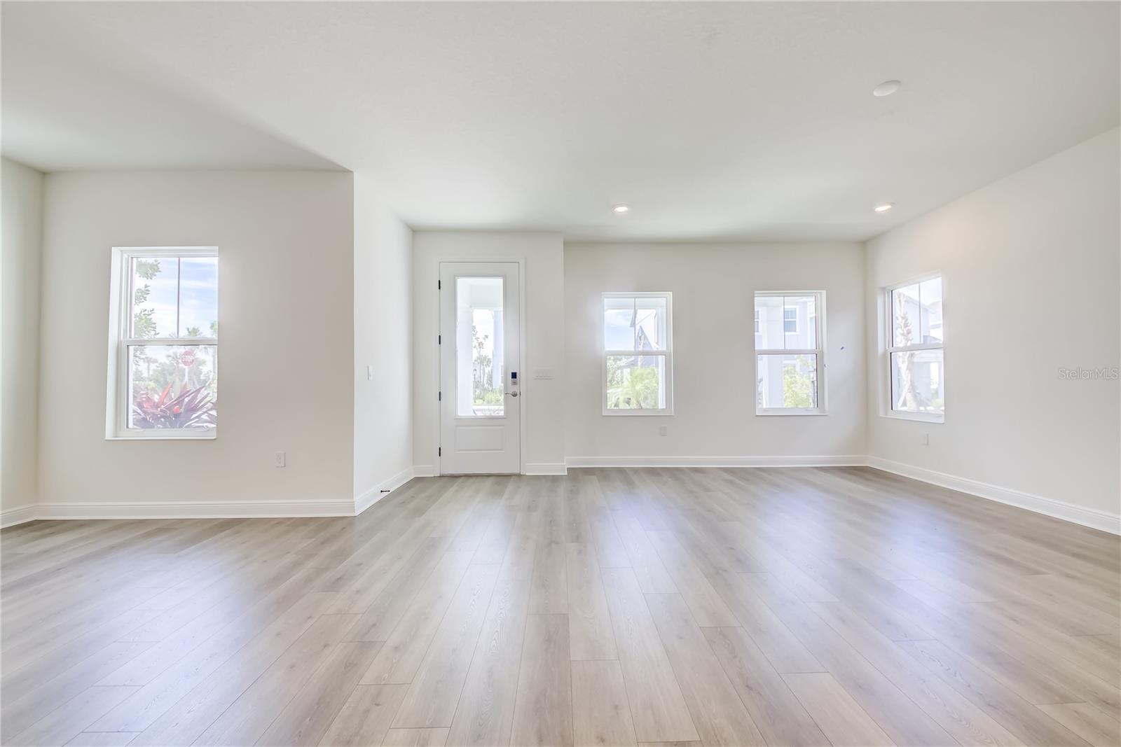 BUNGALOW WALK LAKEWOOD RANCH NEIGHBORHOOD - Residential