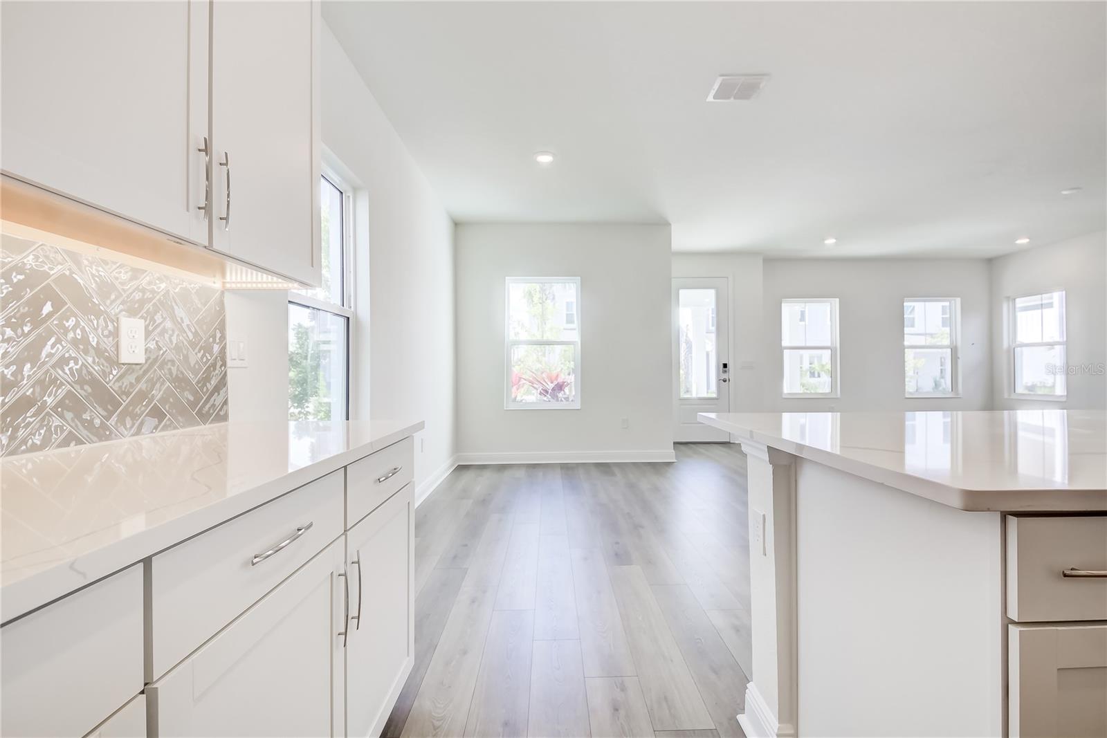 BUNGALOW WALK LAKEWOOD RANCH NEIGHBORHOOD - Residential