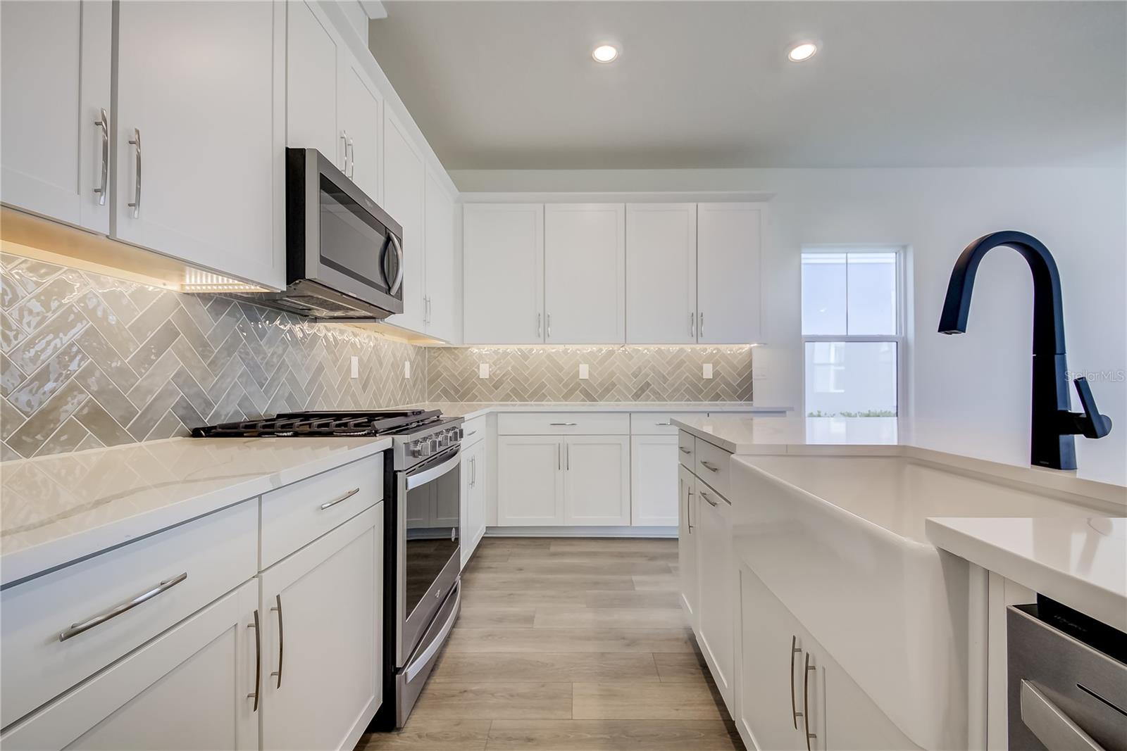 BUNGALOW WALK LAKEWOOD RANCH NEIGHBORHOOD - Residential