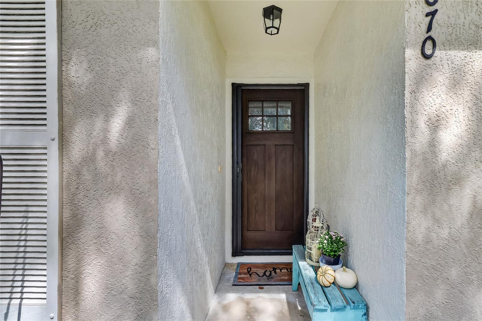 2670 WINCHESTER CIRCLE