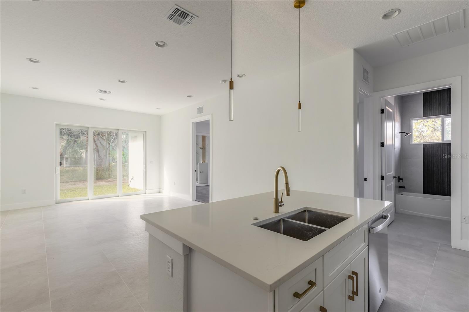 COLEE 18-17-34 - Residential Income