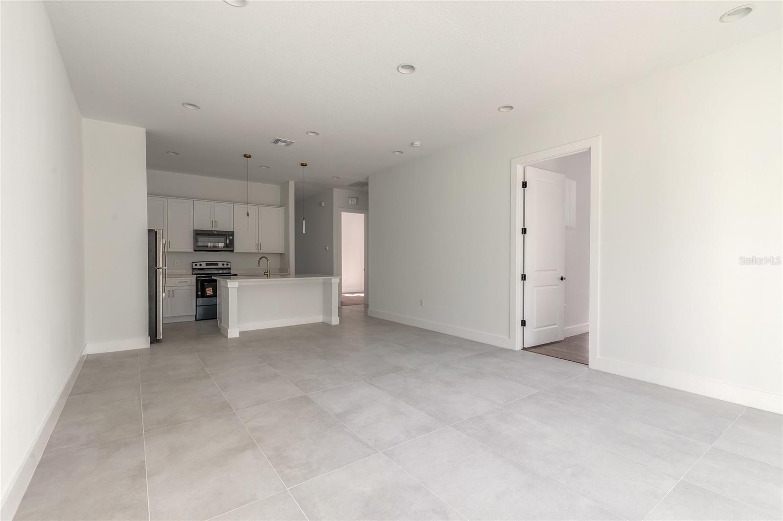 COLEE 18-17-34 - Residential Income