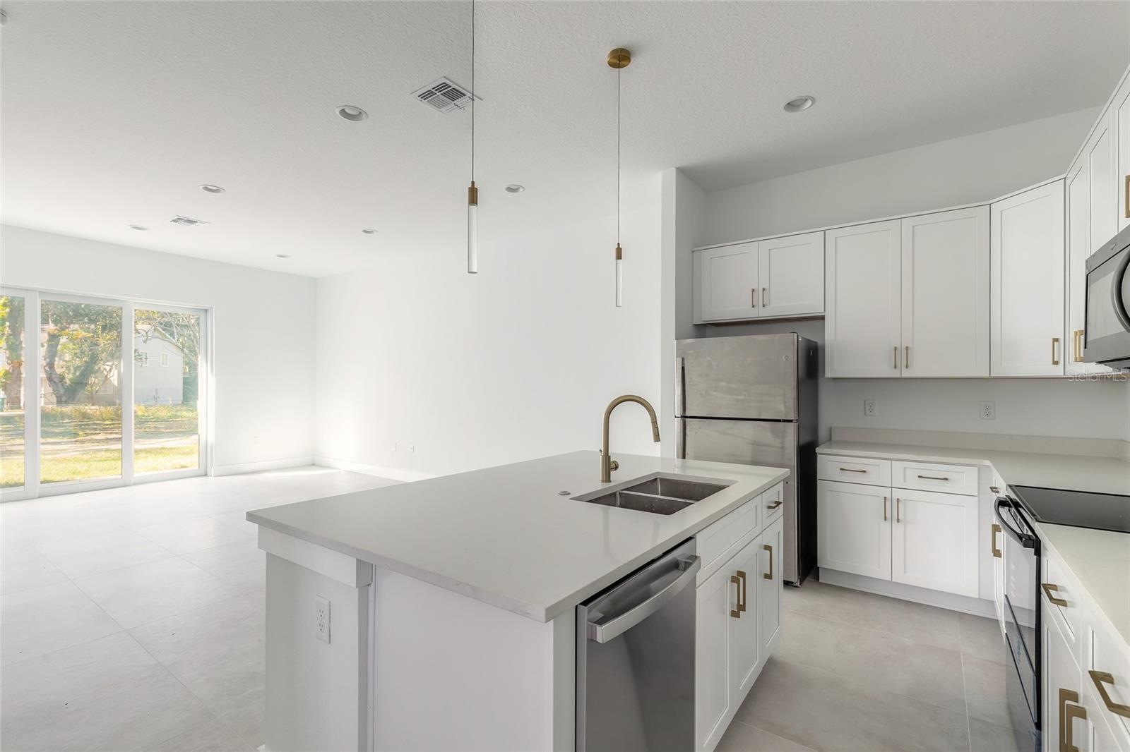 COLEE 18-17-34 - Residential Income