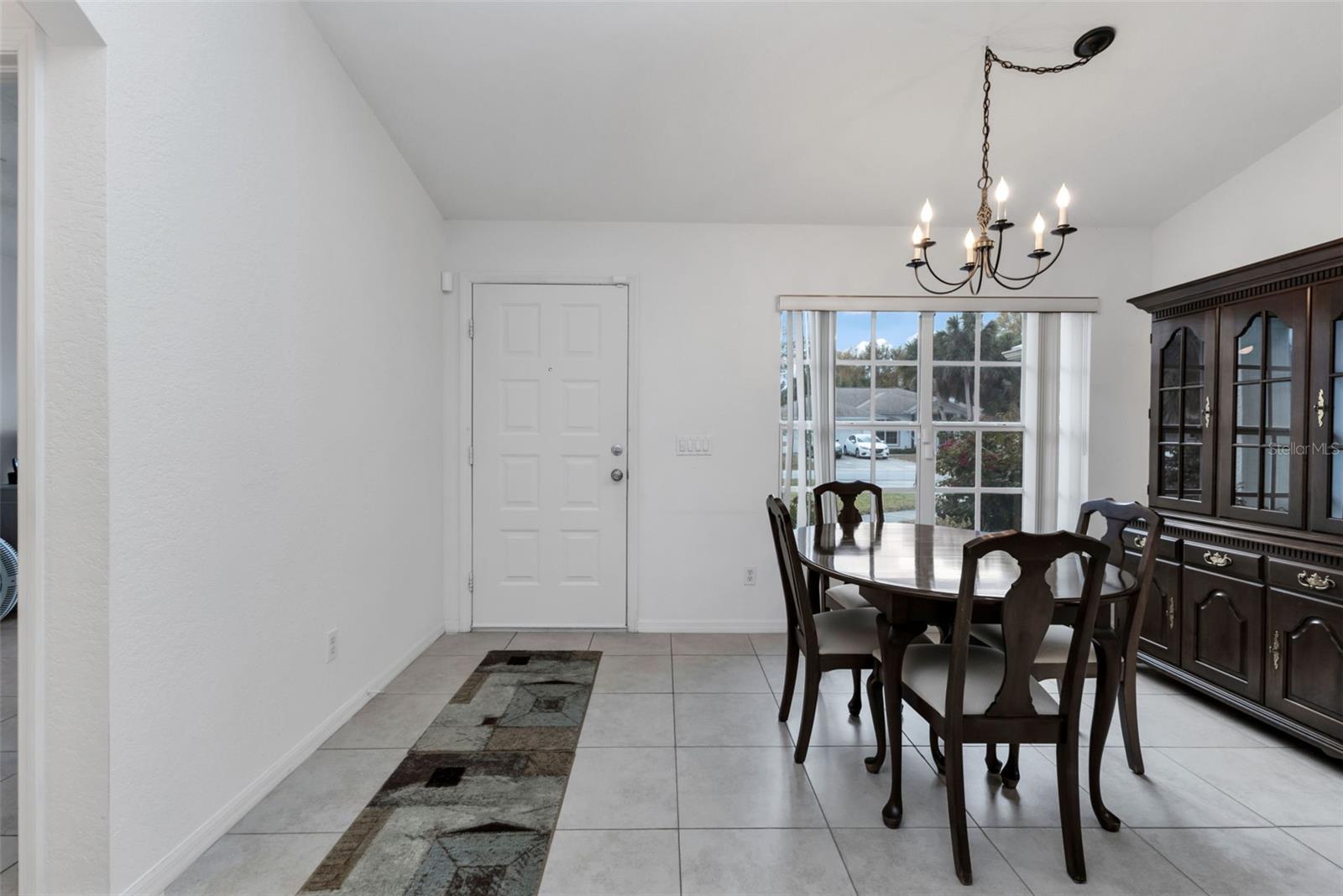 213 HALLCREST TERRACE