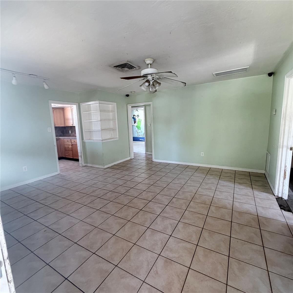 2171 ORCHID STREET