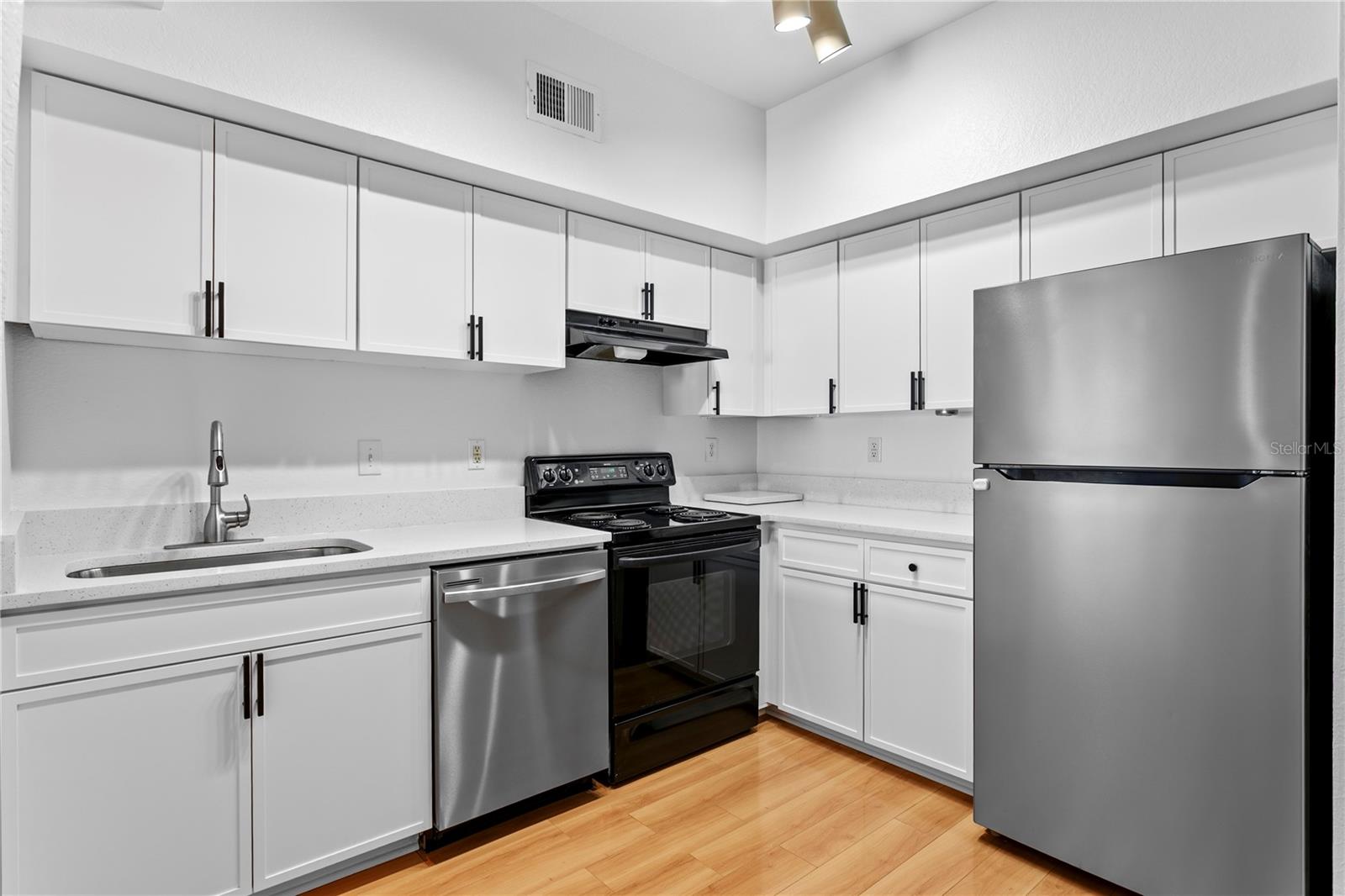 THE MADISON AT SOHO II CONDO - Residential