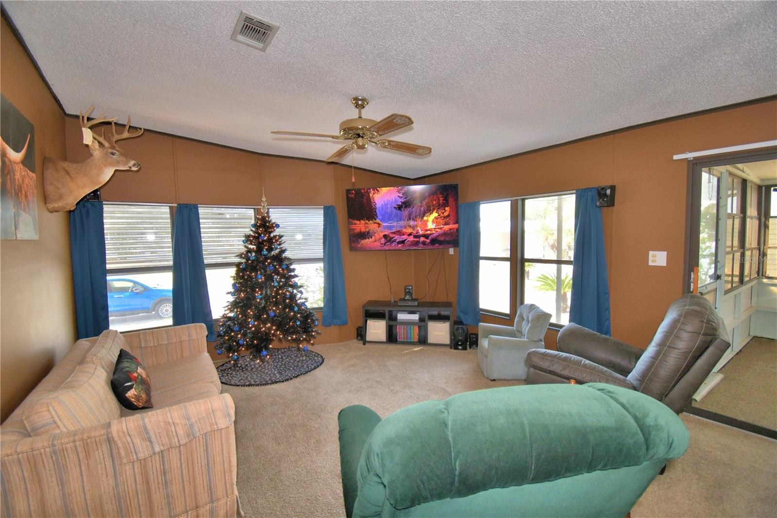 LAKE MARIANA ACRES - Residential