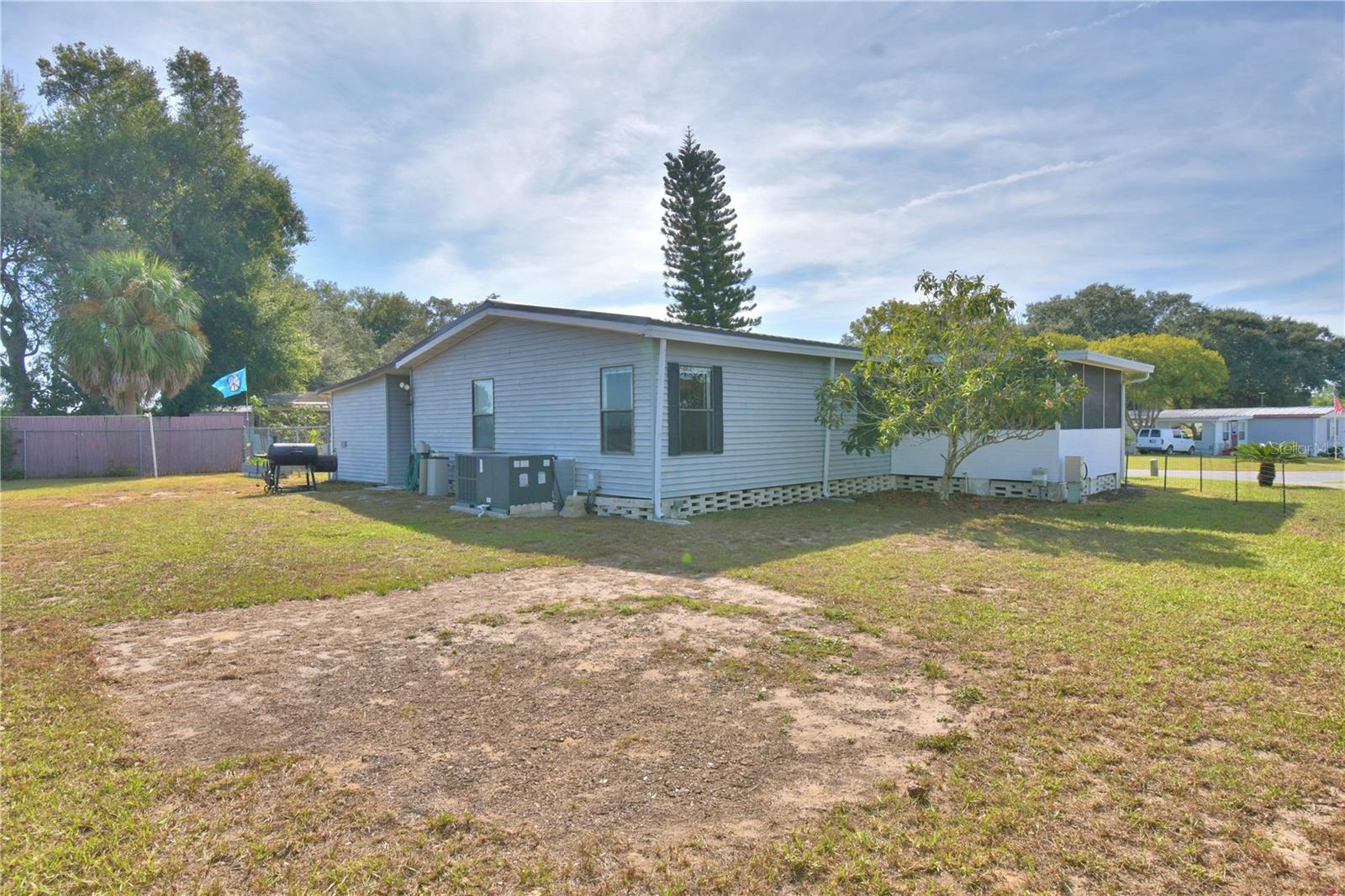 LAKE MARIANA ACRES - Residential