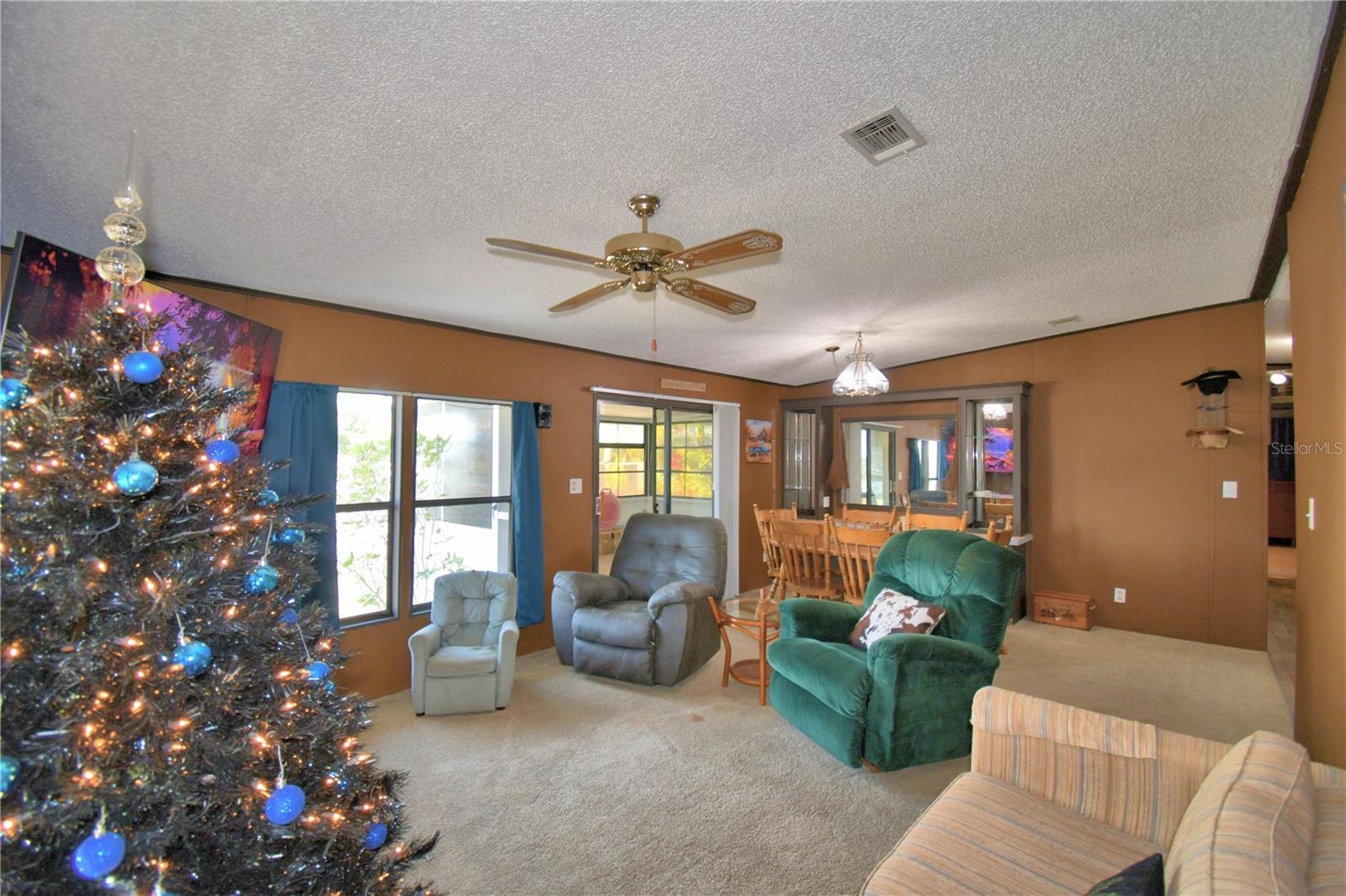 LAKE MARIANA ACRES - Residential