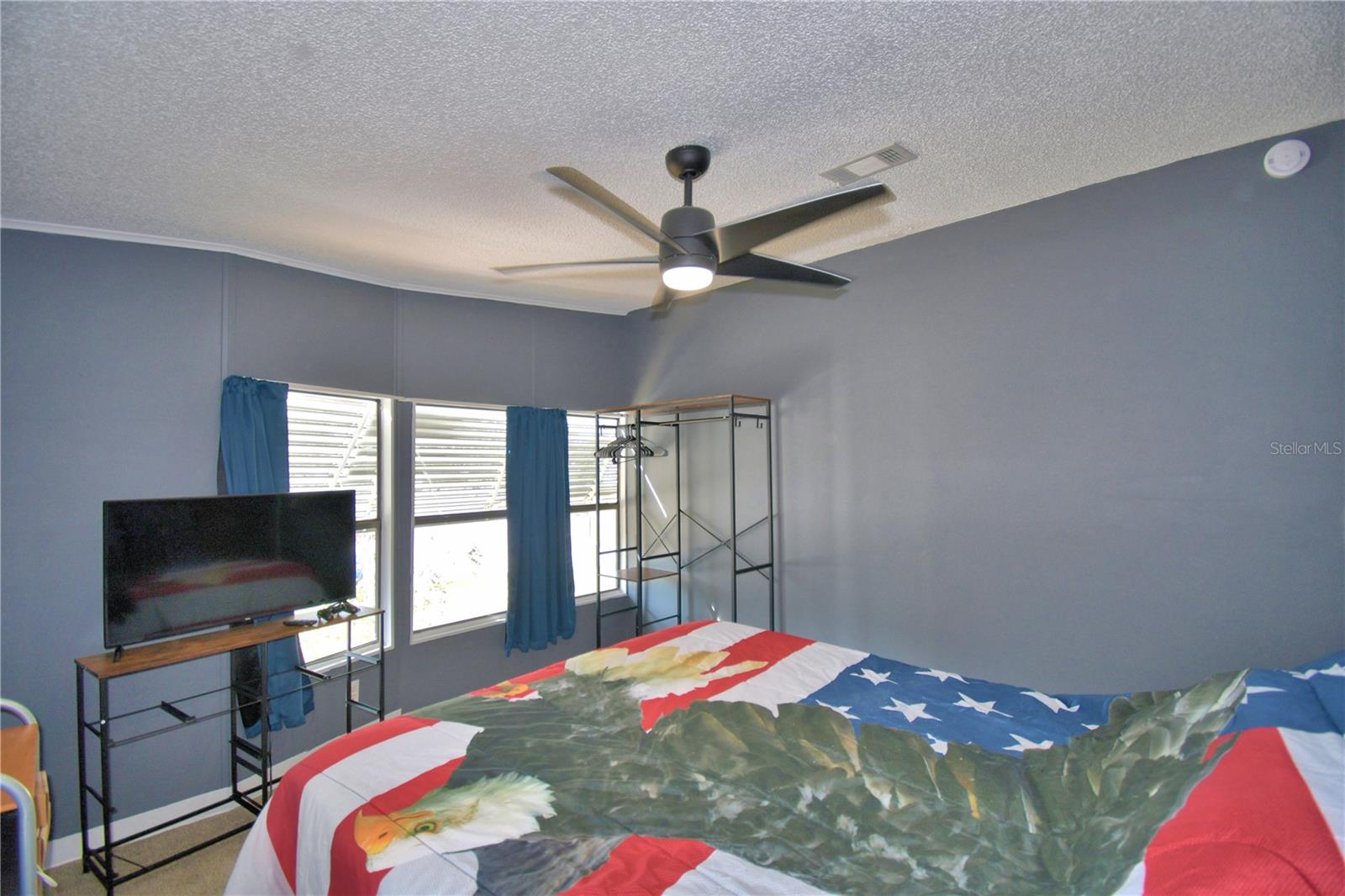 LAKE MARIANA ACRES - Residential