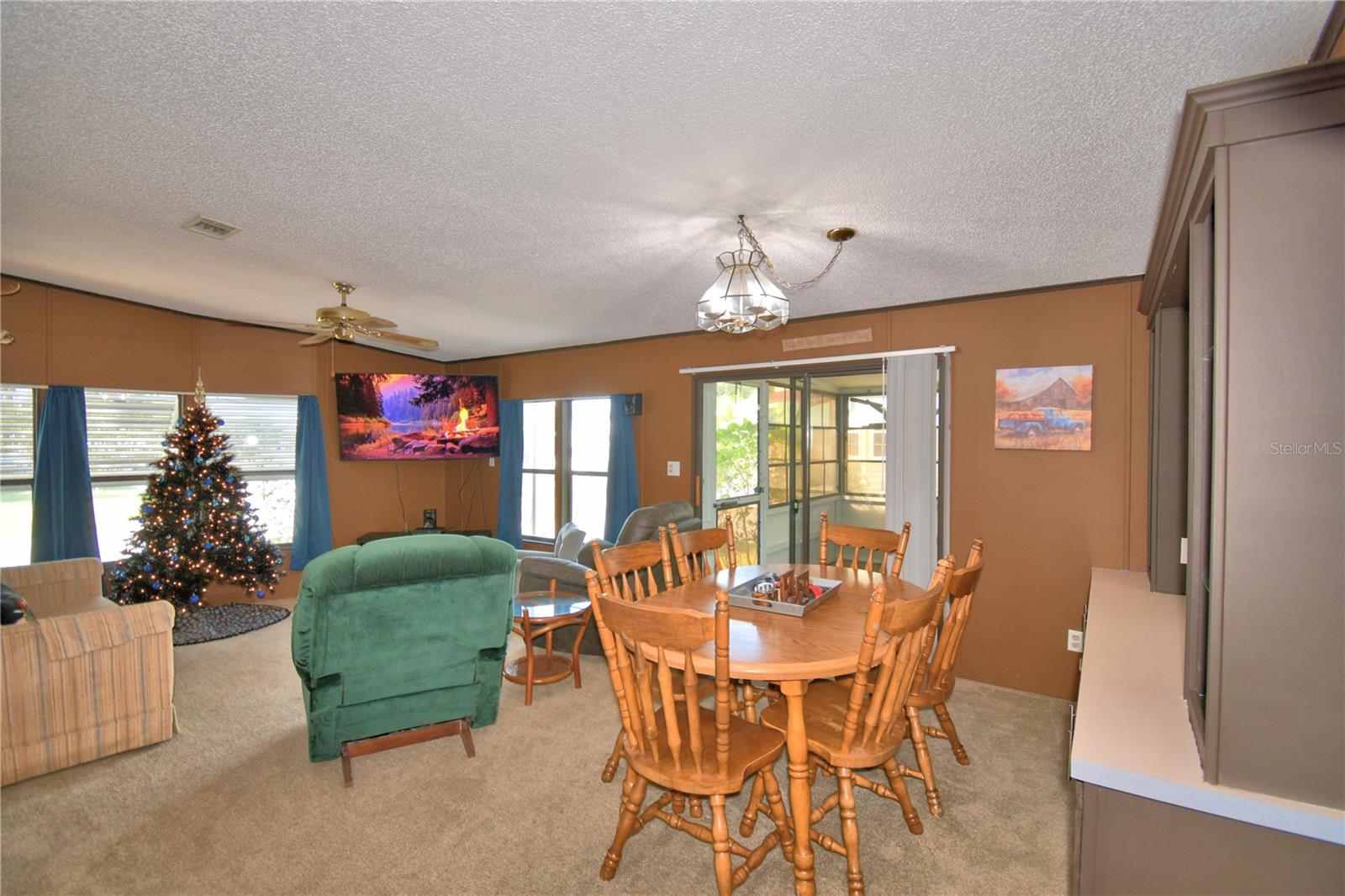 LAKE MARIANA ACRES - Residential