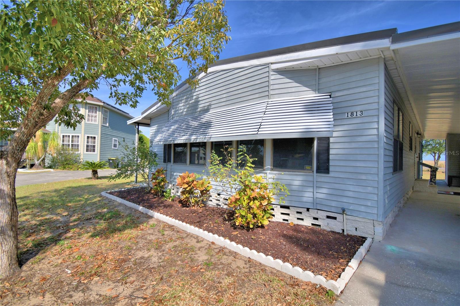 LAKE MARIANA ACRES - Residential