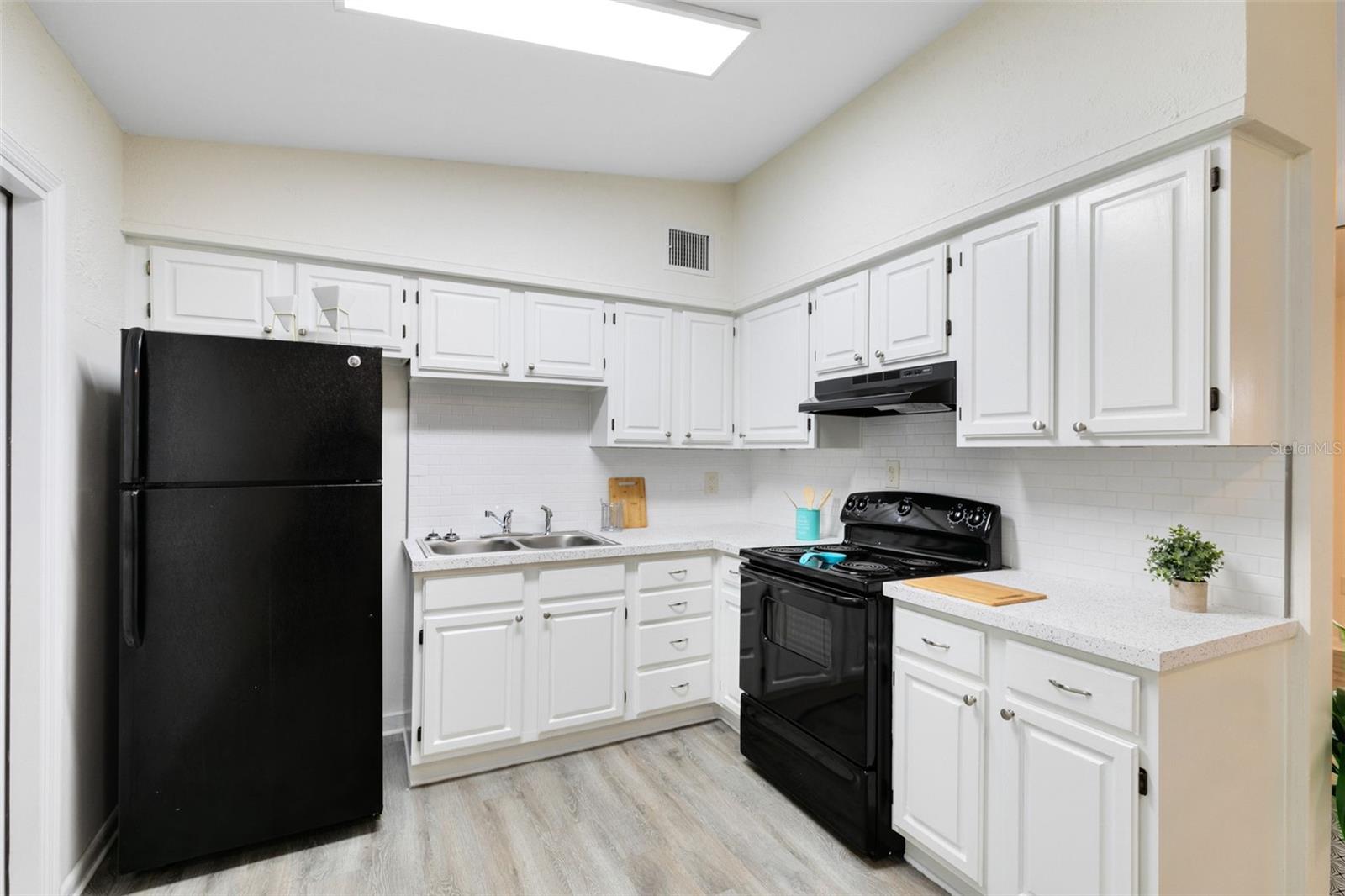 BARBARA TERRACE FIRST ADD - Residential