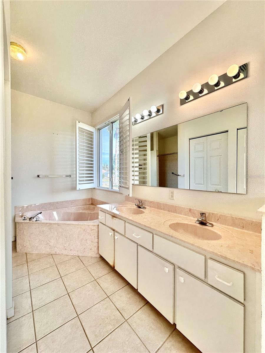 OCALA PALMS UN VII - Residential