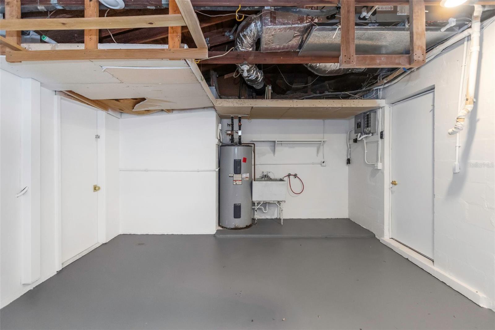 BELLEAIR HEIGHTS - Residential