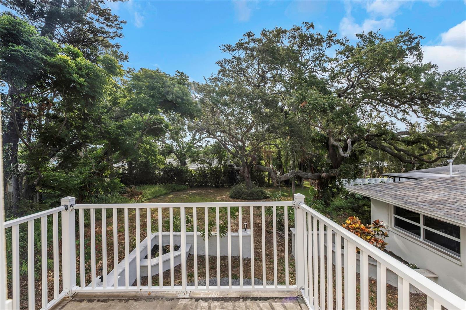 BELLEAIR HEIGHTS - Residential