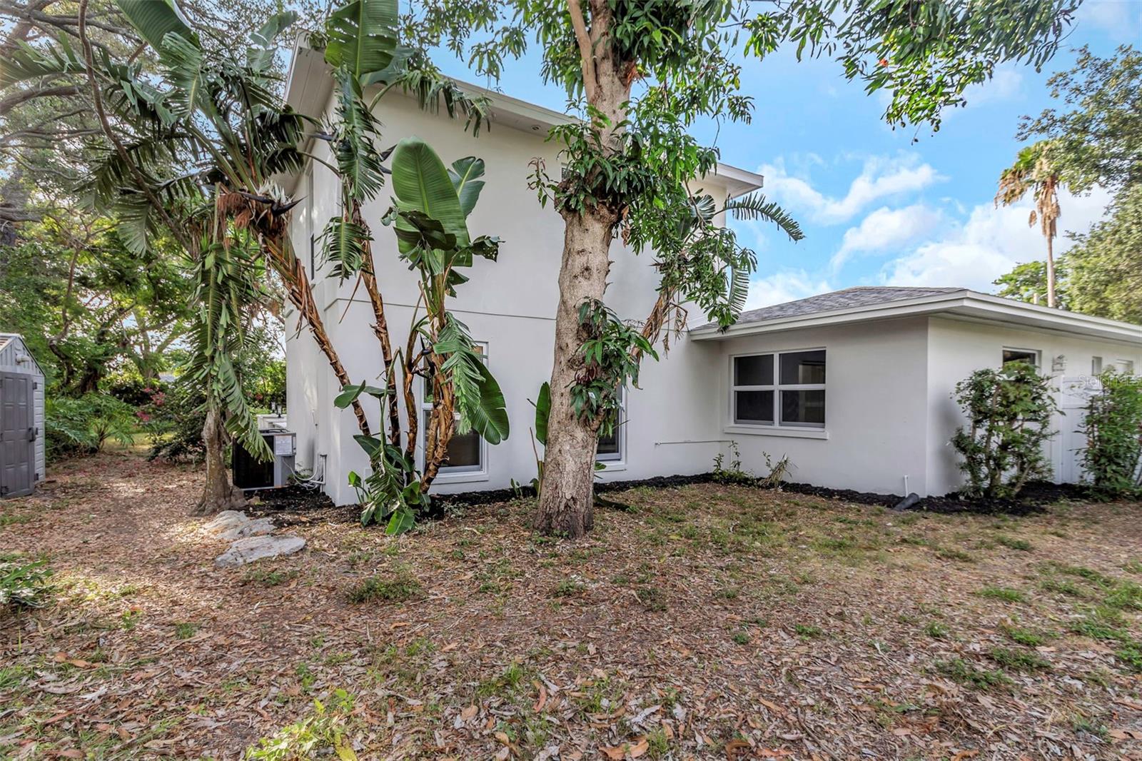 BELLEAIR HEIGHTS - Residential