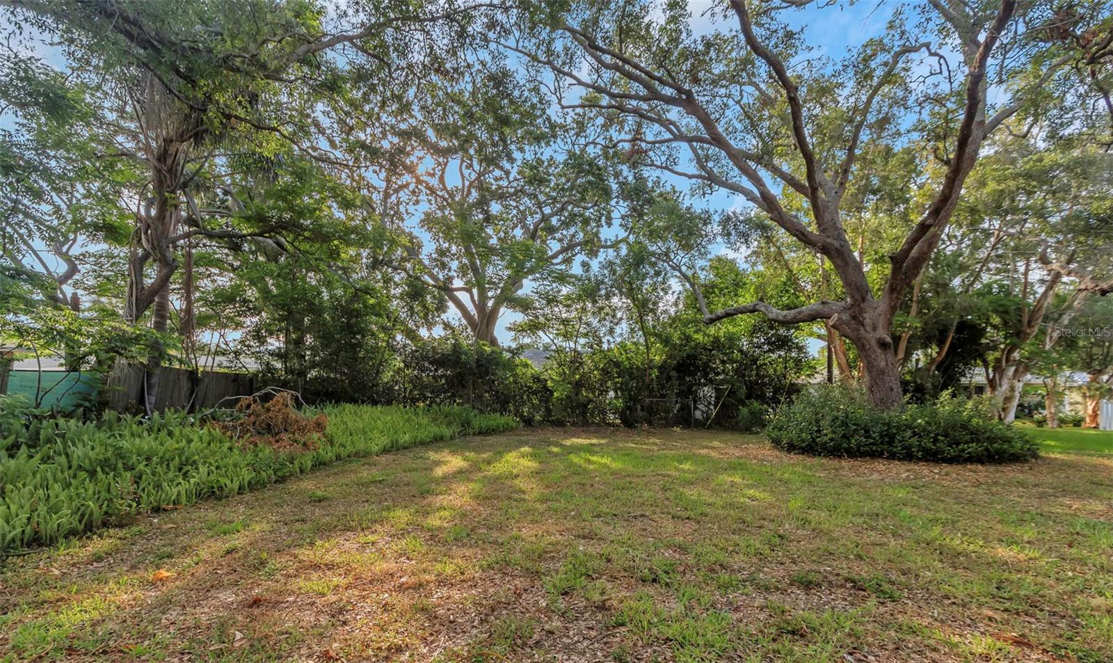 BELLEAIR HEIGHTS - Residential