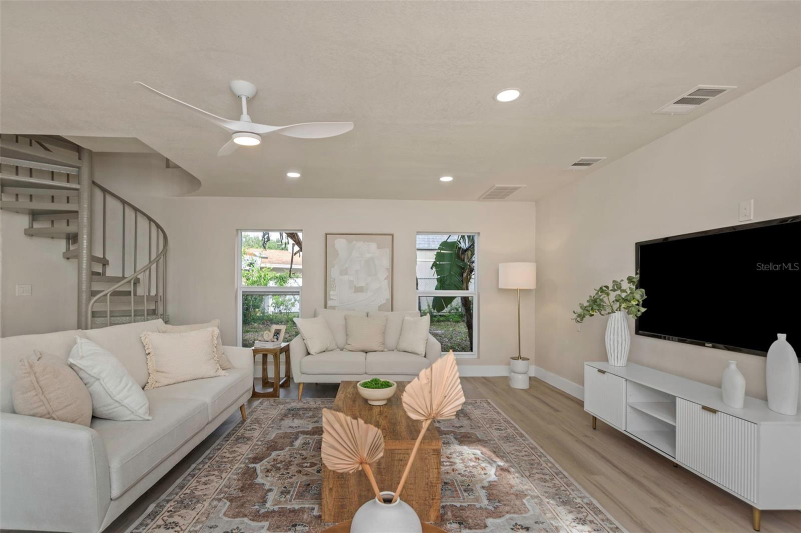 BELLEAIR HEIGHTS - Residential