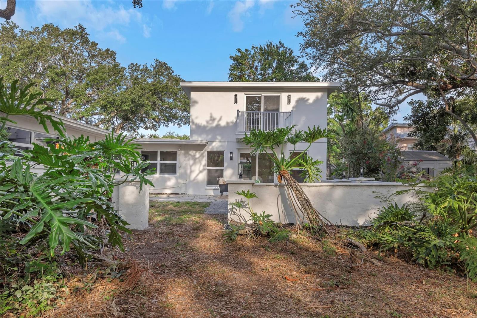 BELLEAIR HEIGHTS - Residential