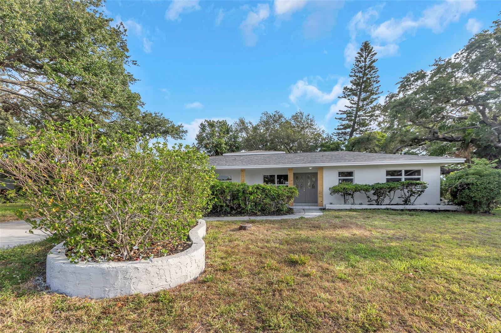 BELLEAIR HEIGHTS - Residential