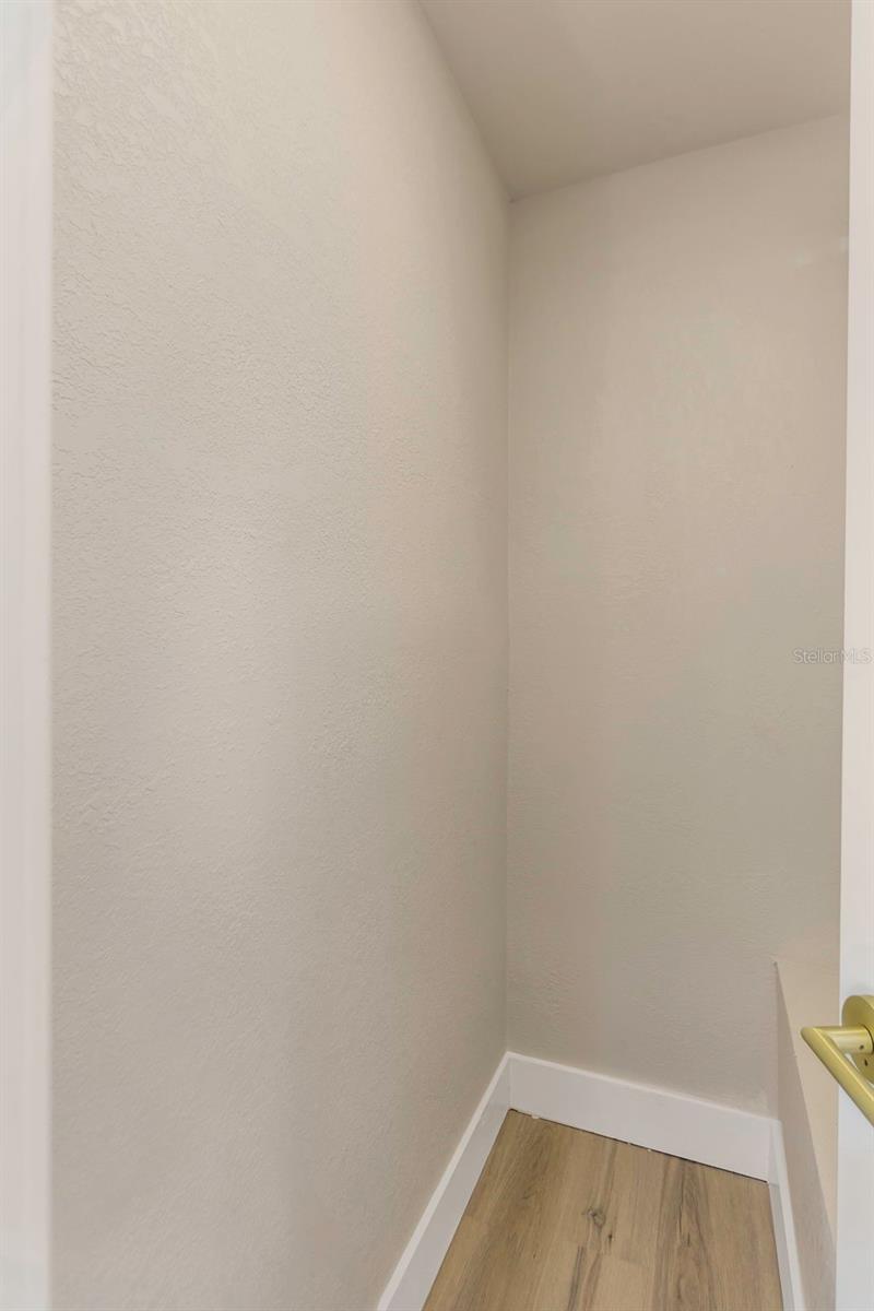 BELLEAIR HEIGHTS - Residential