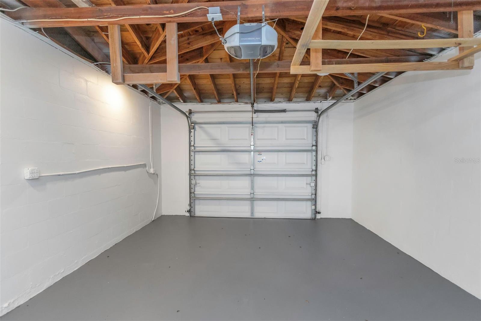 BELLEAIR HEIGHTS - Residential