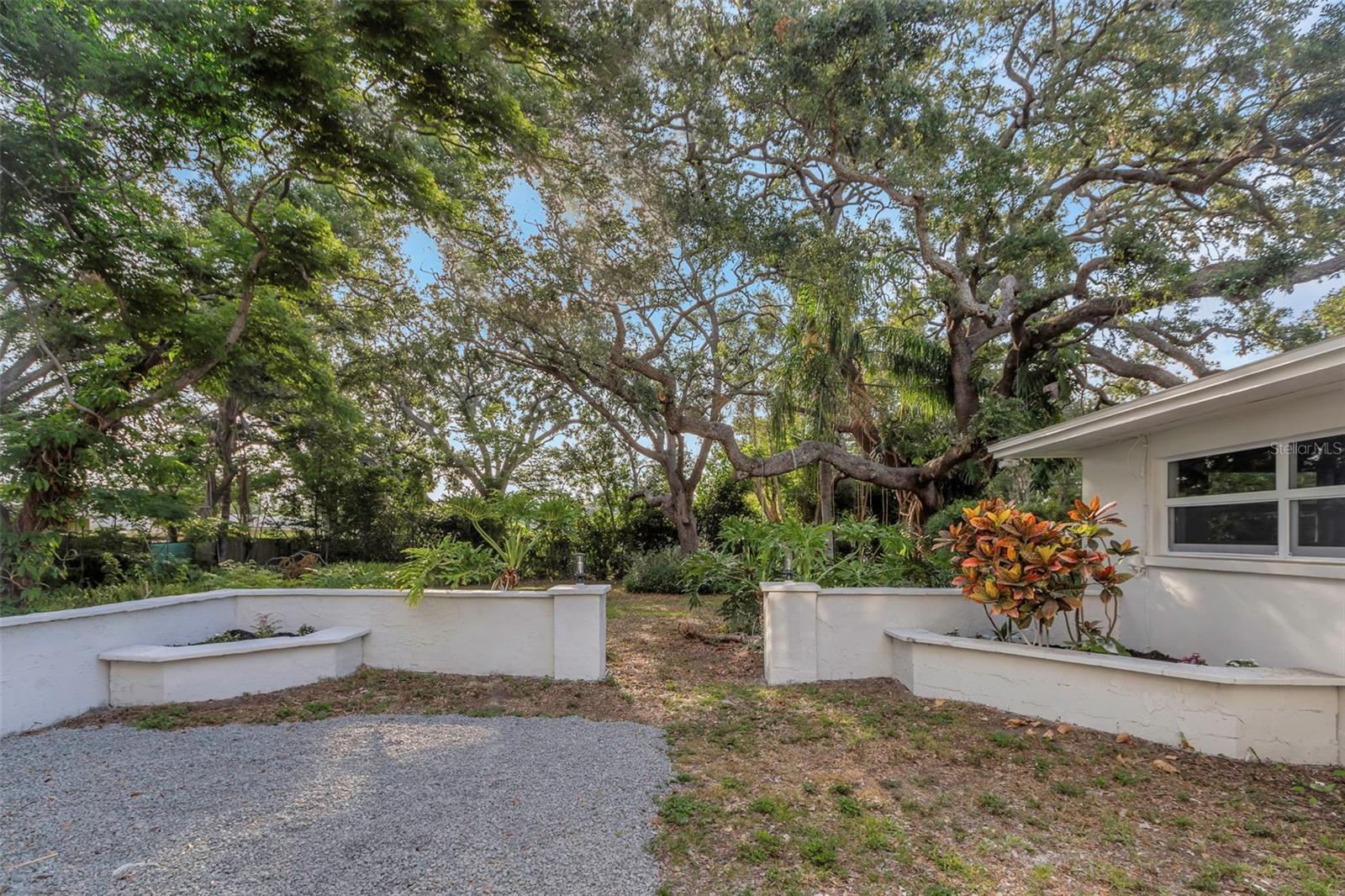 BELLEAIR HEIGHTS - Residential