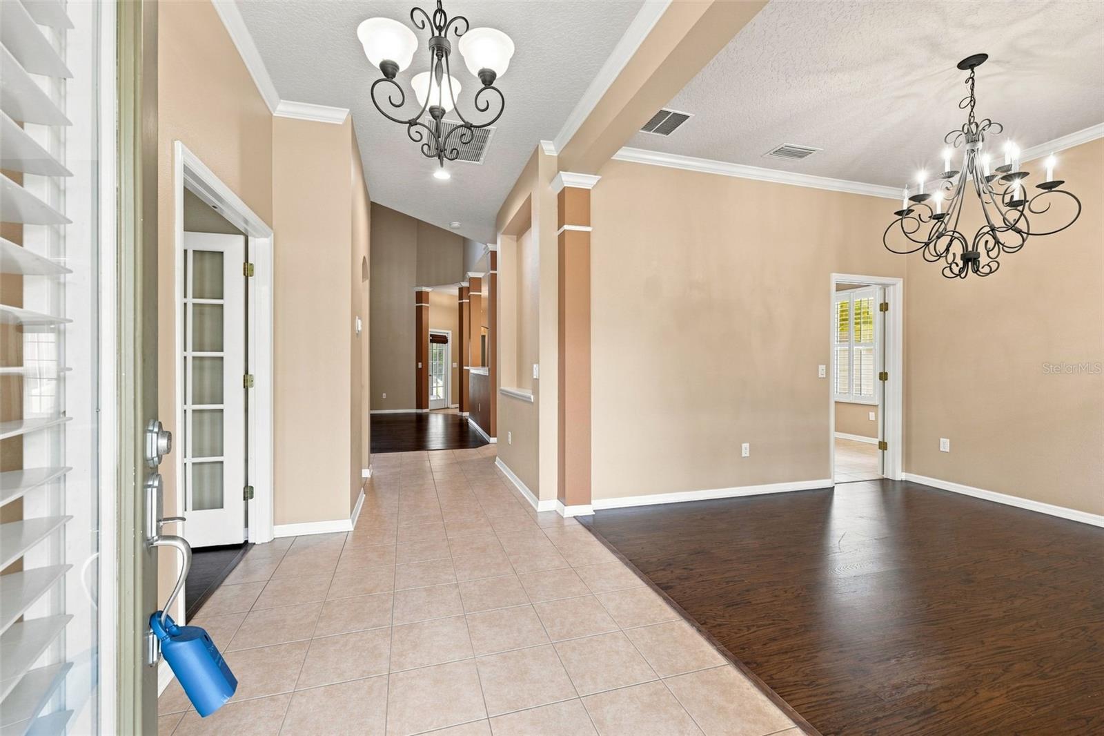 6104 PARKSET DRIVE