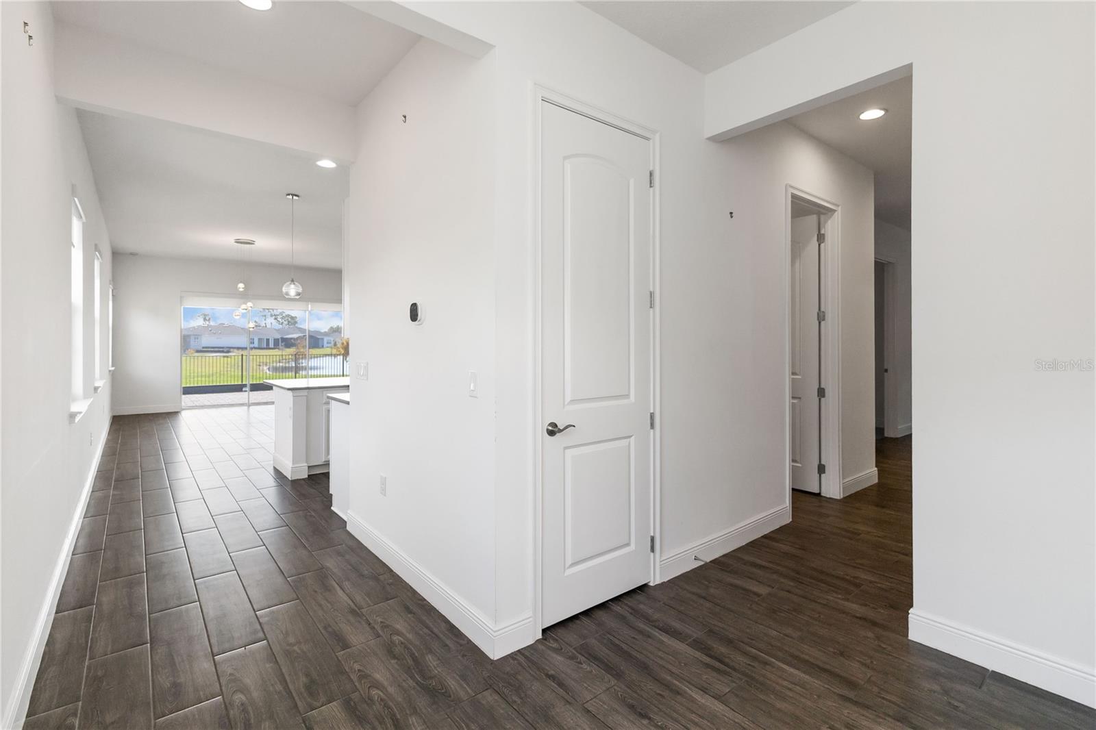 2709 GREENLANDS STREET