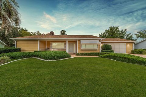 Photo of 10984 SW 82nd Terrace, Ocala, FL 34481 (MLS # OM713048)