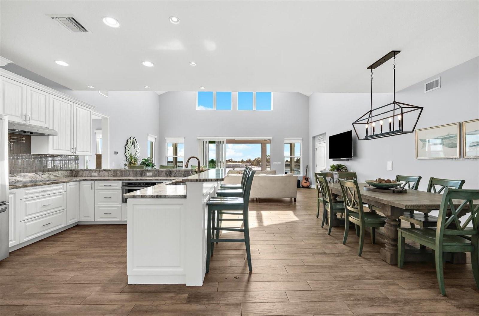 NEWPOINT COMFORT - Residential