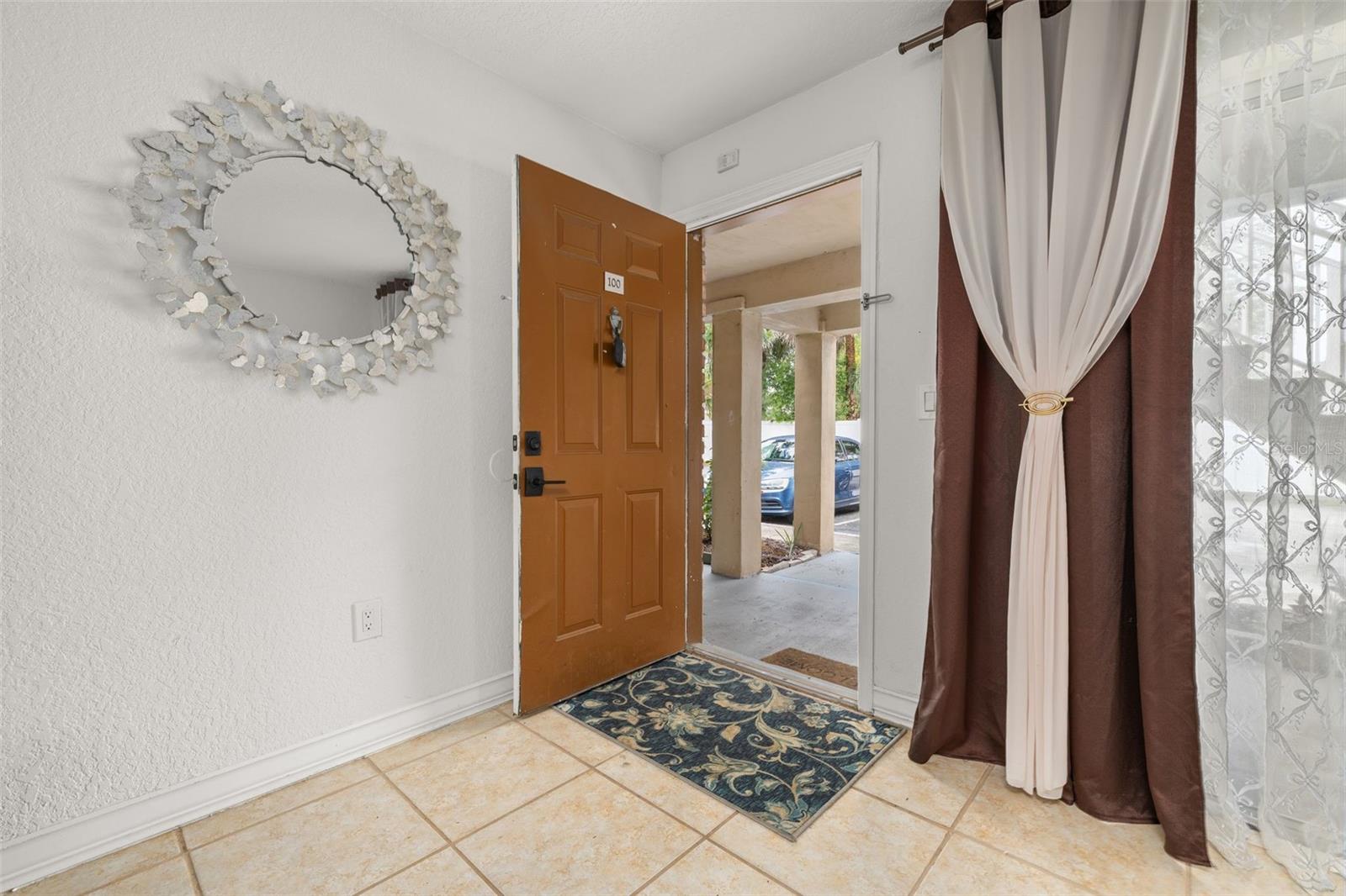 484 BANYON TREE CIRCLE 100