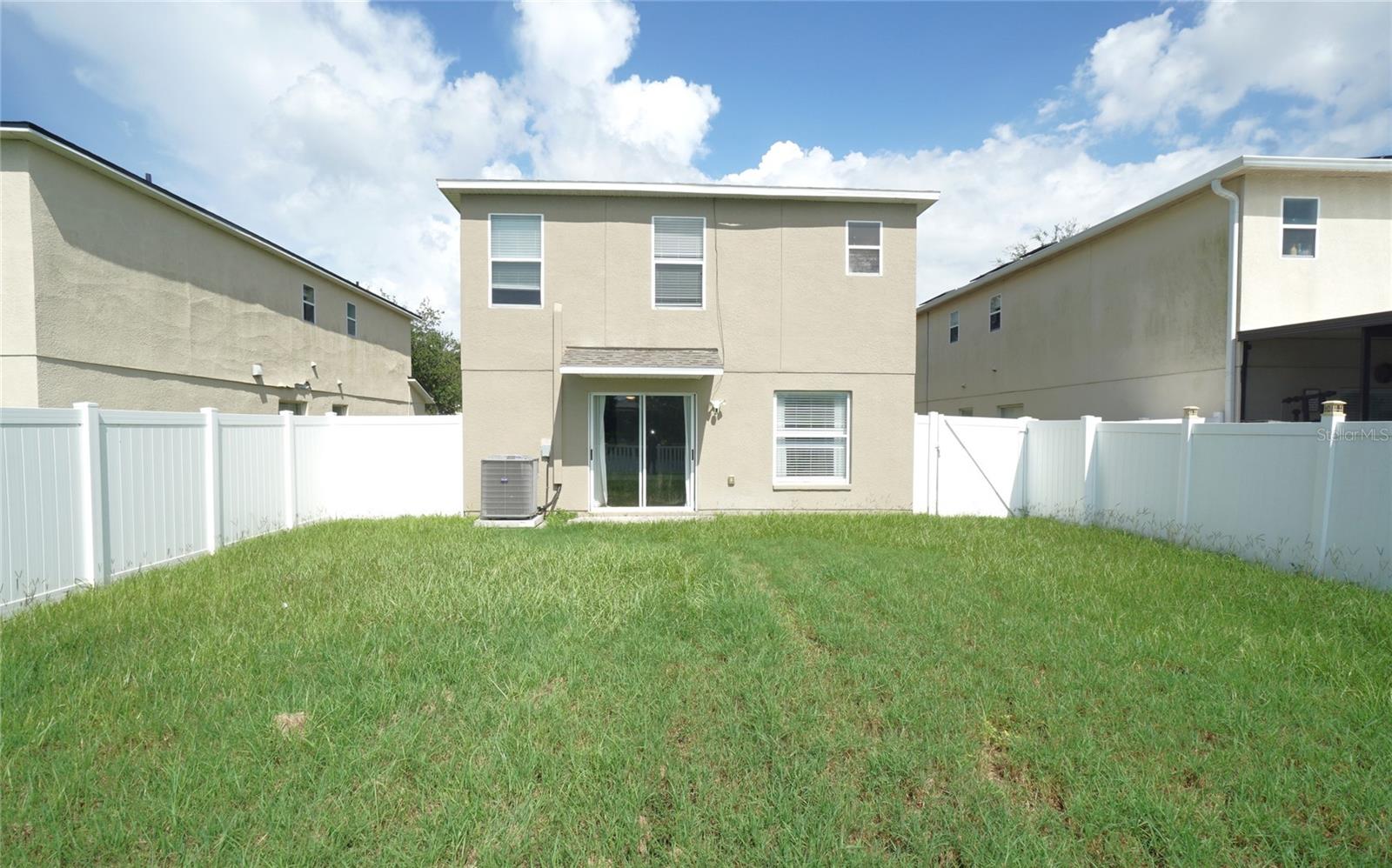 CARRIAGE POINTE PH 1 - Residential Lease