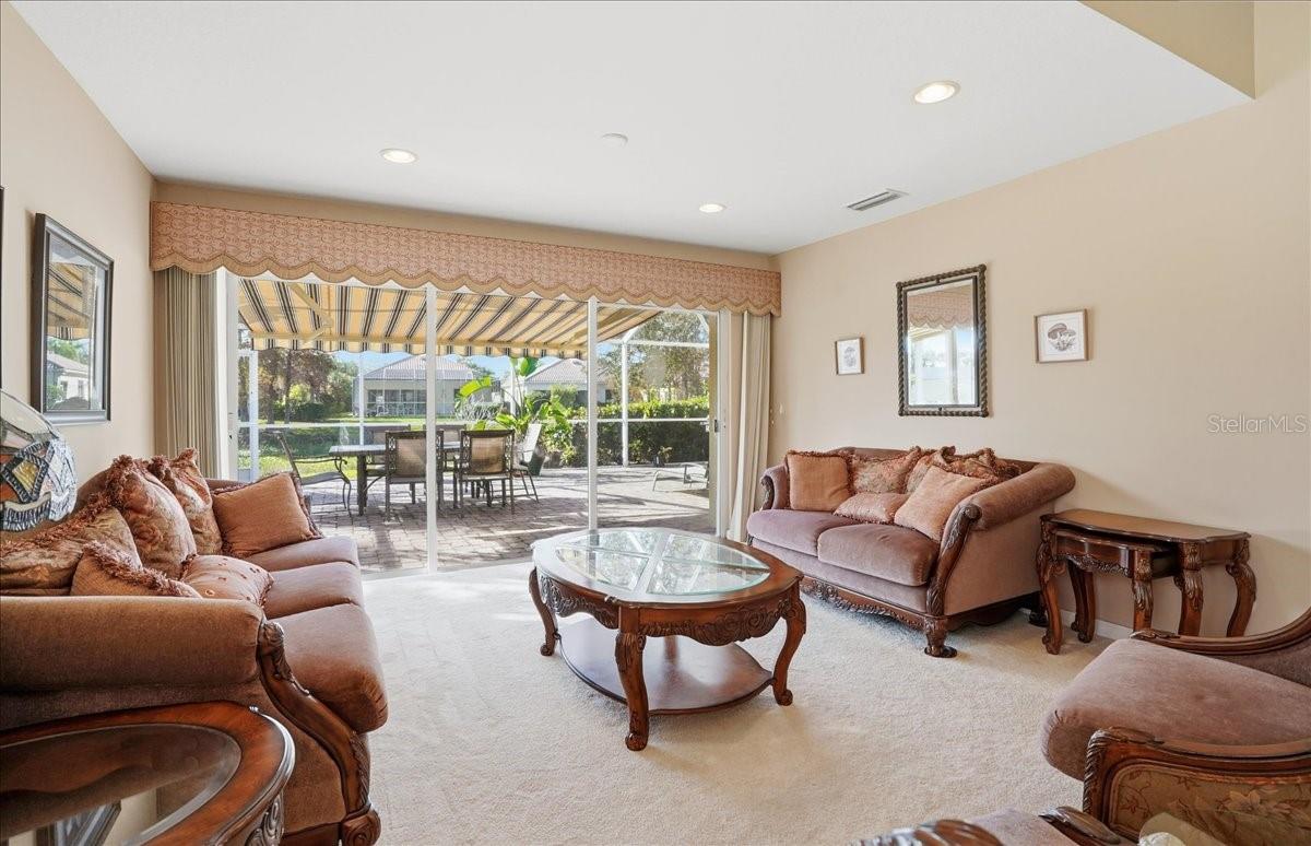 VILLAGEWALK UNIT 2A - Residential