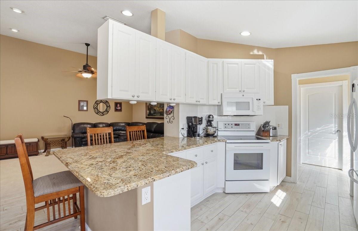 VILLAGEWALK UNIT 2A - Residential